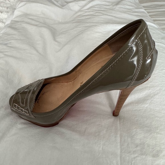 USED Christian Louboutin Peniche 140 Patent Chic. Size 40.5. - Picture 2 of 3